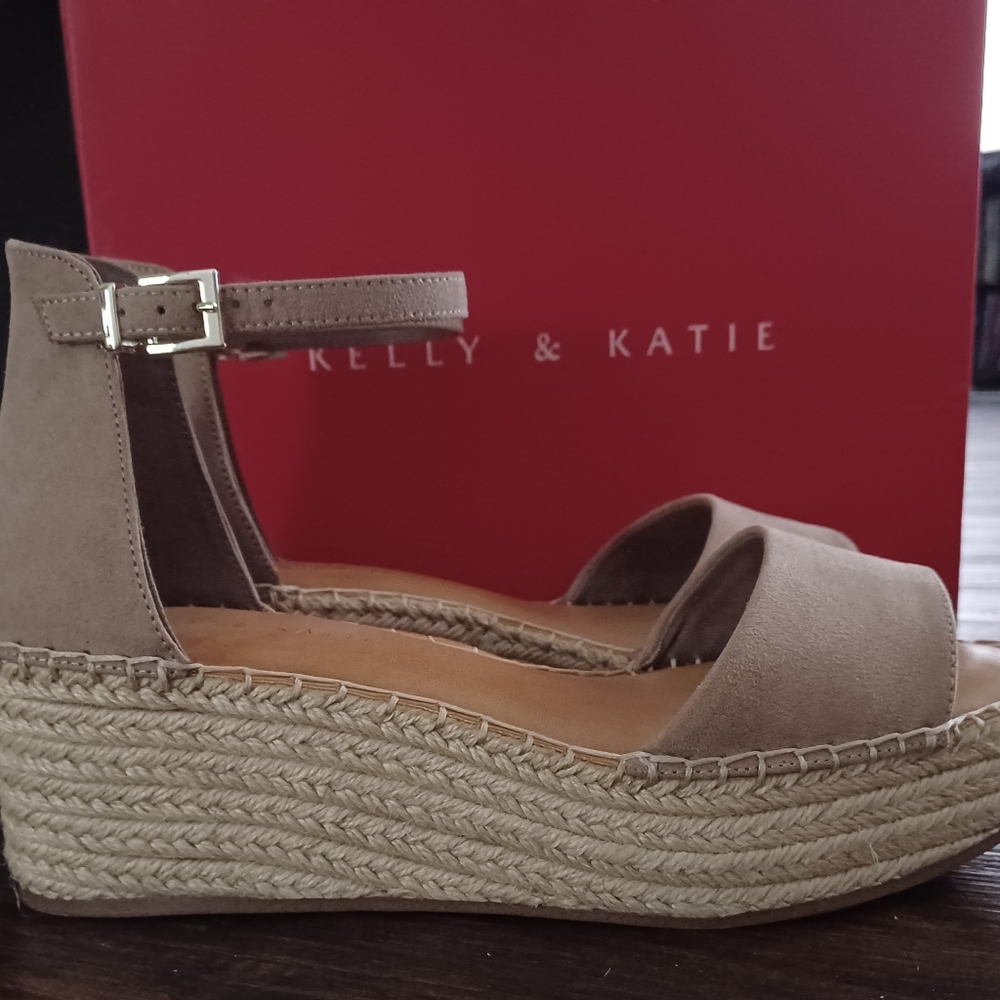 Kelly and Katie strap Sandals